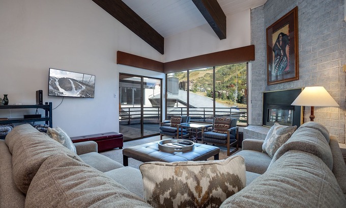 Steamboat Springs Condo | GSQ32 | Nice Views | Huge Private Deck | Steps from Steamboat Square