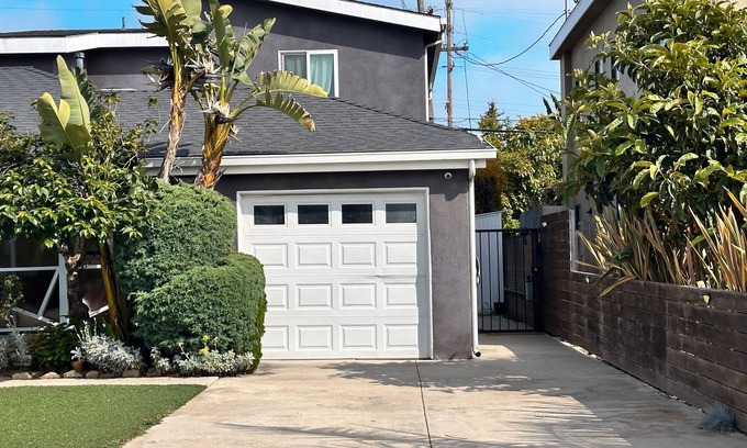 Del Rey House | Gst House wYard.,MDR,LAX Silicon Beach Venice Beach SM Pier Marina Cedars Sinai