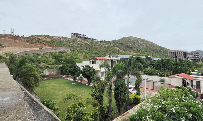 Eklingji Villa | Gtn Aranya Villas Powered By Gtn Holidays Llp 2 BHK Garden pool kitchen villa