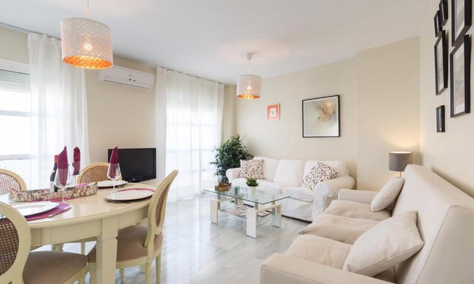 La Goleta Apartment | Guadalmedina Riverside