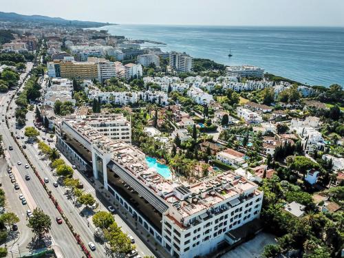 Golden Mile Apartment | Guadalpin Suites