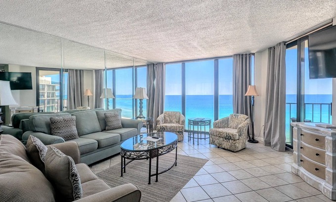 Panama City Beach Condo | Guaranteed Clean Expansive Views on the 11th floor