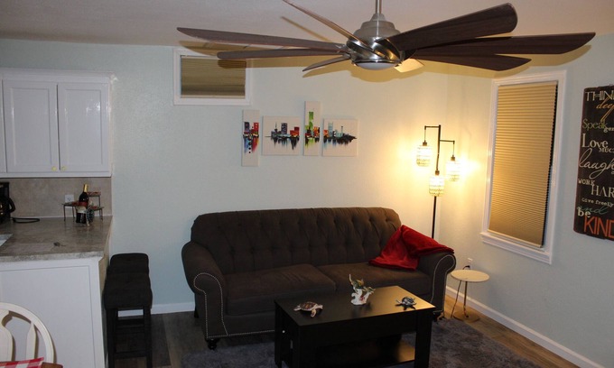 United Central Apartment | Guest apt. with a resort type backyard can make our home YOUR paradise!