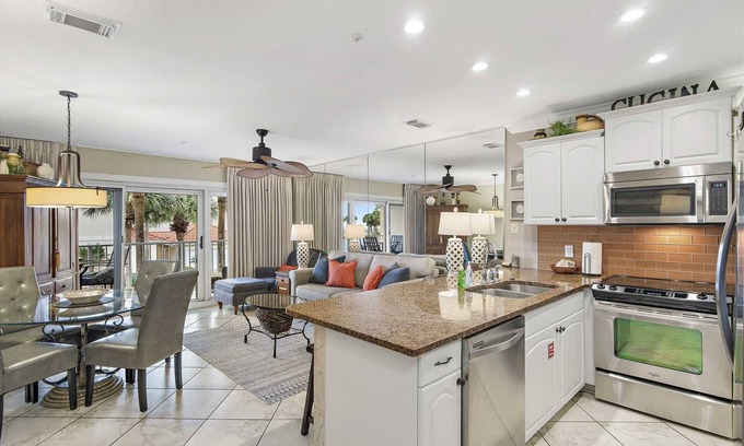 Miramar Beach Condo | Guest Favorite Maravilla 1 Bed/1.5 Bath Pet Friendly, Beach Service!
