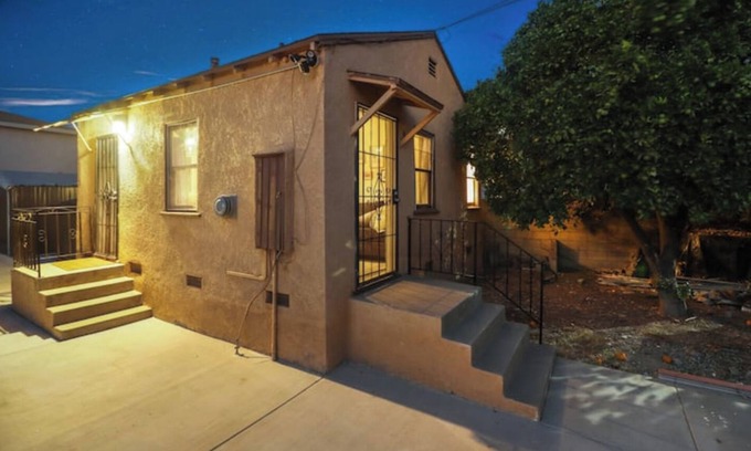 Harbor House | Guest Home in Lakewood
