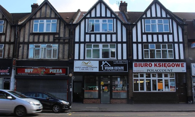 Streatham House | Guest House London
