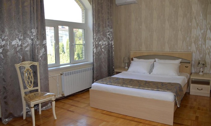 Kislovodsk House | Guest House Lotos