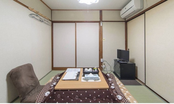 Nakagyo Ward House | Guest House Mibu Sanjo 5 5 minutes walk to JR Nijo Station!One cozy house with good access to Kyoto tourist attractions & traditional cozy!