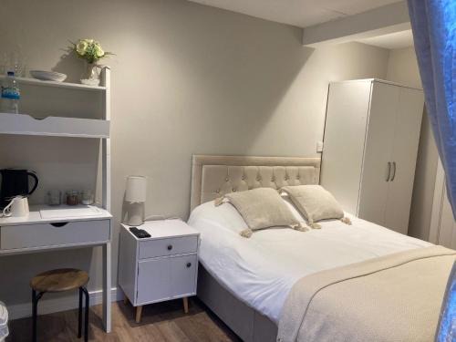Great Cornard House | Guest house paradiso