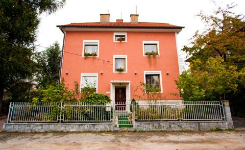 Maribor House | Guest House Pikapolonca