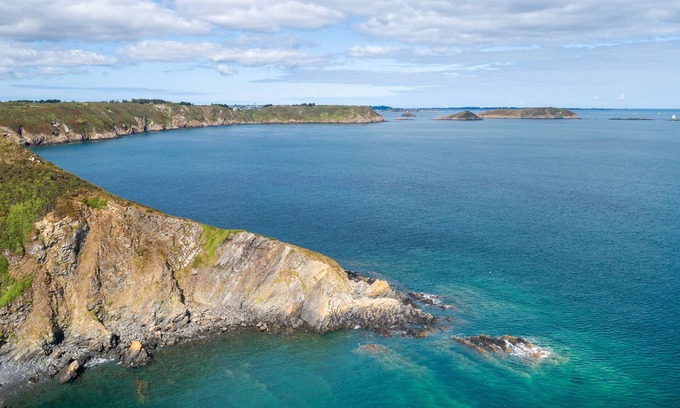 Plourivo Bed & Breakfast | Guest house quiet garden Paimpol sea GR34 Nature Culture