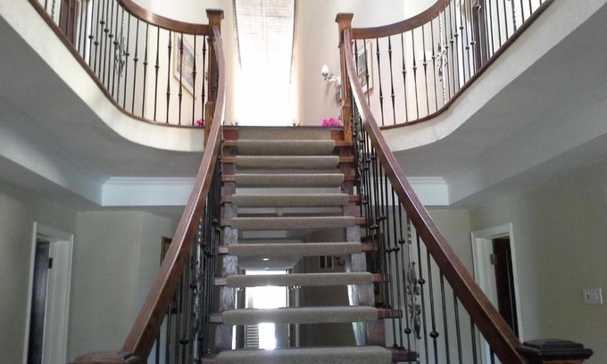 Runaway Bay House | Guest House Villa Mishkan