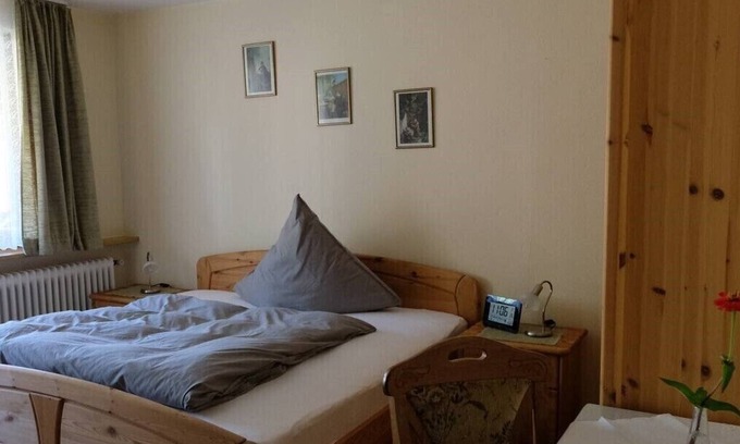 Gutach Apartment | Guest room fir with toilet and shower