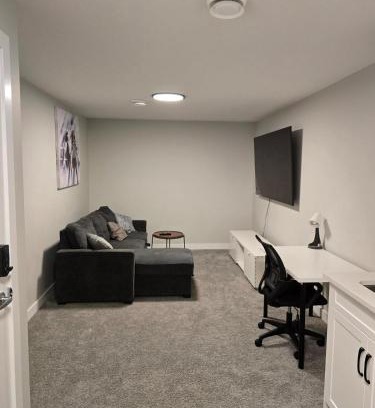 Southwest Calgary Apartment | Guest Suite in Southwest Calgary