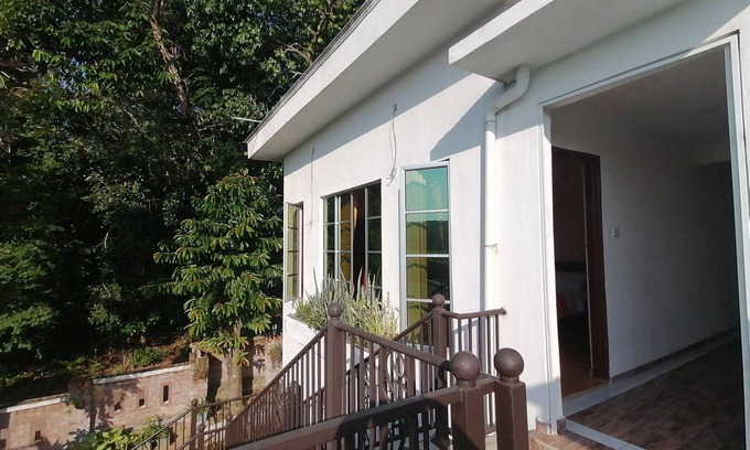 Kampung Beluru House | Guesthouse Beluru
