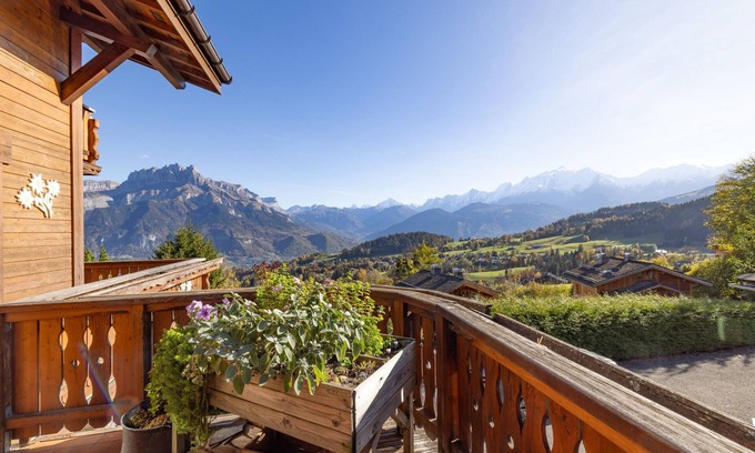 Cordon Bed & Breakfast | Guesthouse 'Chambre D'hôte Dans Un Chalet' with Mountain View and Wi-Fi