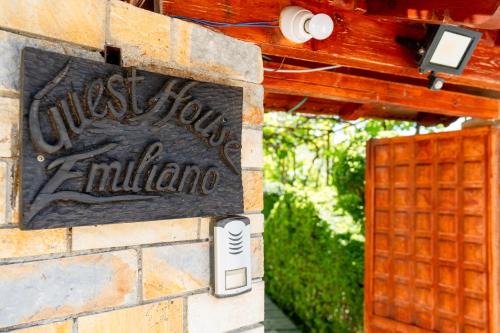 Berat House | Guesthouse Emiljano