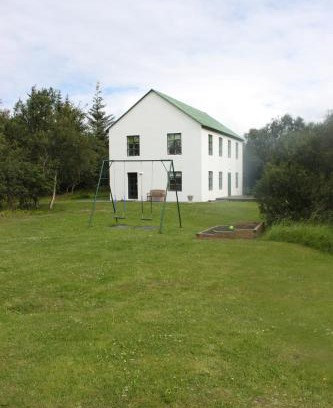 Husavik House | Guesthouse Hraunbaer