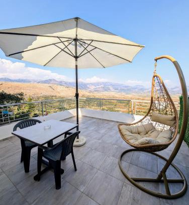 Lukove House | GuestHouse Panorama Nivice
