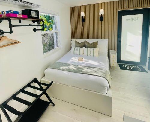 Allapattah Apartment | Guesthouse w Bikes near Wynwood
