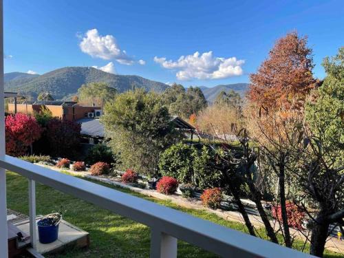 Bright House | Guesthouse with a view