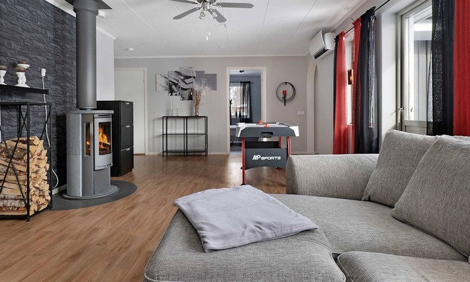 Ojebyn House | Guestly Home near Windfarm