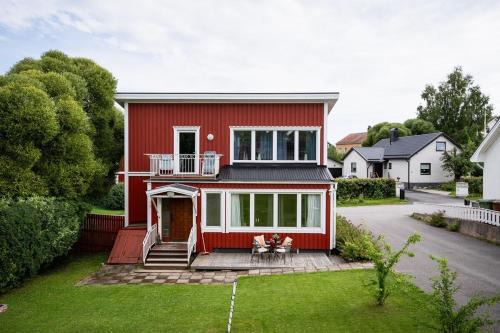 Pitea Villa | Guestly Homes - Charming 4BR Villa in central Piteå