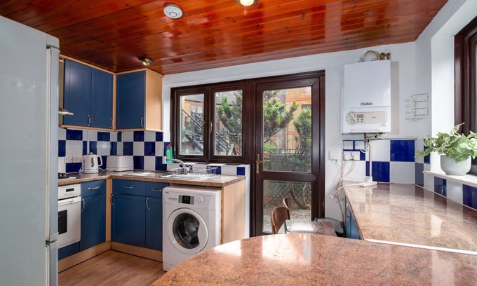 Rotherhithe House | GuestReady - 4BR Home in Surrey Quays Canada Water