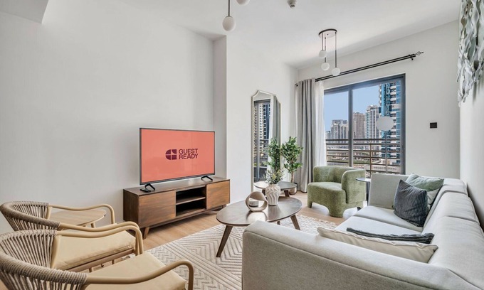 Jumeirah Lake Towers Apartment | GuestReady - Beautiful home in the JLT area