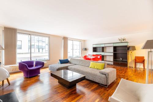 Quartier du Gros-Caillou Apartment | GuestReady - Charmant Appt avec Tour Eiffel Vues
