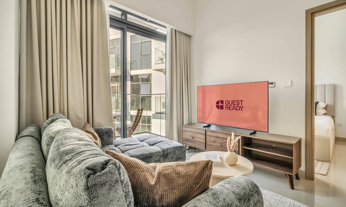 Nad Al Sheba Apartment | GuestReady Essential - Mode Retreat Azizi Gardens