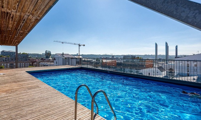 Bassins a Flot Apartment | GuestReady - Fantastic 2-bed Apt in Bordeaux