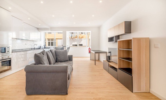 Carvoeira Apartment | GuestReady - Grey pearl in Queluz
