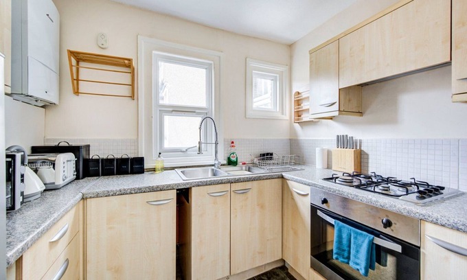 Harrow Apartment | GuestReady - Harrow Delight near Recreation Ground