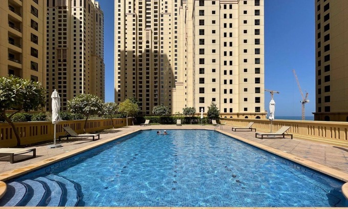 Dubai Marina Apartment | GuestReady Holiday Homes - Contemporary Apt in JBR