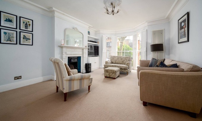 West Hampstead Apartment | GuestReady – Modern Stay Near West Hampstead