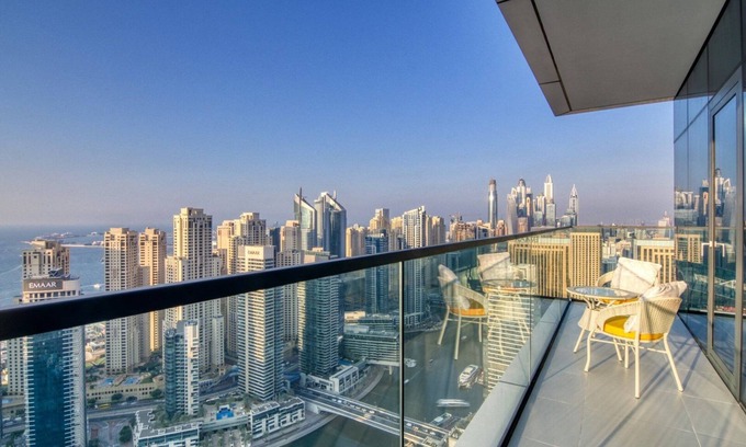 Dubai Marina Apartment | GuestReady - Opulent living with an infinity pool