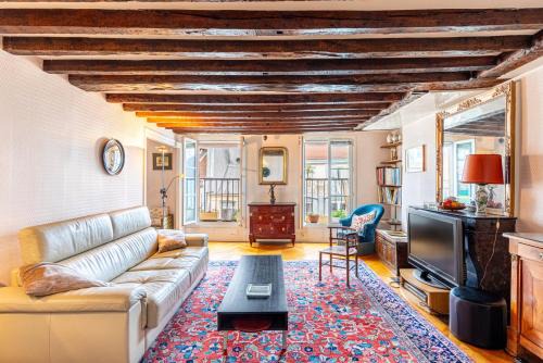 Les Halles Apartment | GuestReady - Parisian Bliss near the Louvre