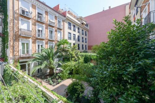 Embajadores Apartment | GuestReady - Serene Madrid Escape