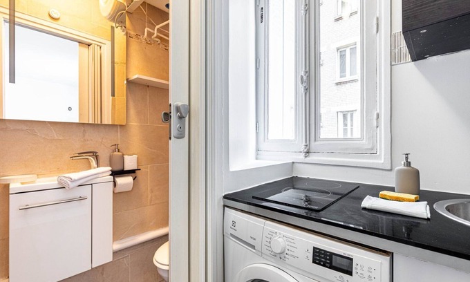 Maisons-Alfort Apartment | GuestReady - Stylish mezzanine stay near Paris