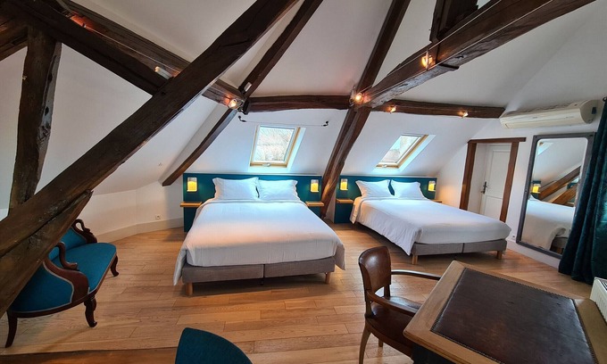 Ousson-sur-Loire Bed & Breakfast | Guestroom Ousson-sur-Loire, 2 bedrooms, 4 persons