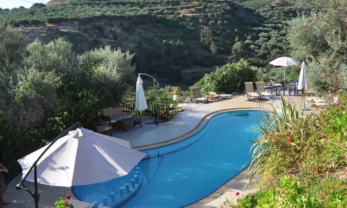 Kissamos Apartment | Guests call it "a little paradise"