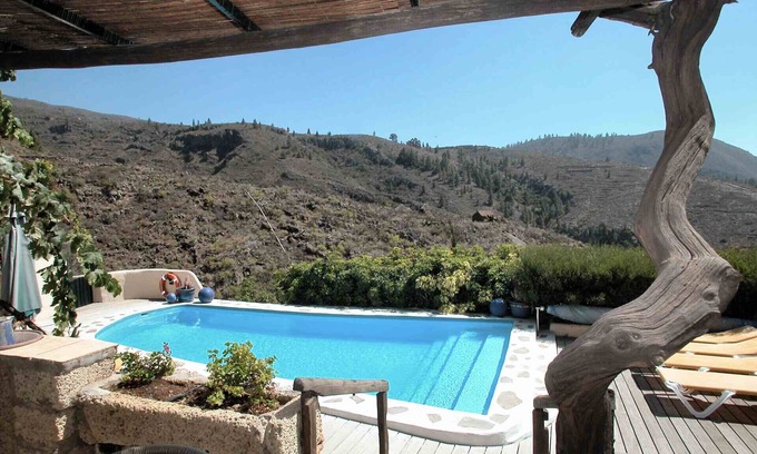 El Jaral Apartment | Guia de Isora - Finca Palo Alto Casa 1 with pool, sauna & whirlpool