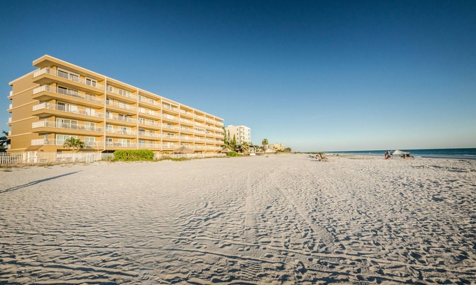 Indian Shores Condo | GulF Front 3 Bedroom 2 Ensuite Bathroom