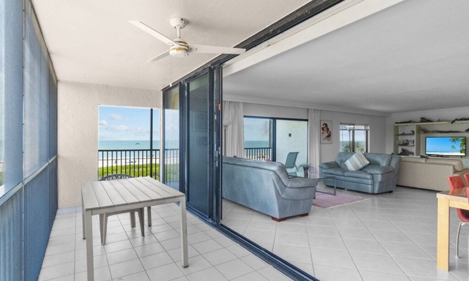 Sanibel Condo | Gulf-Front at Sundial East – And stay for as little as 3 nights this summer!