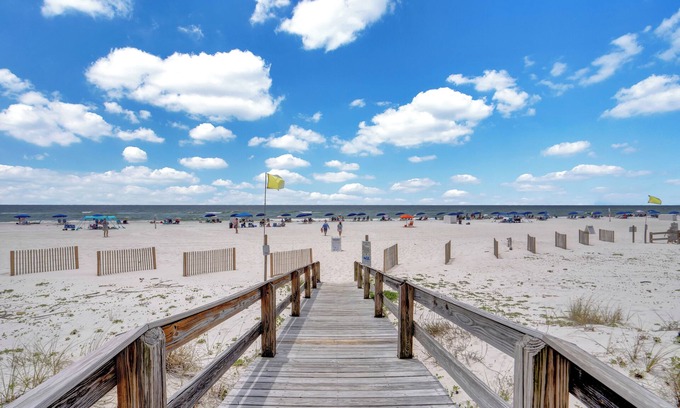 Orange Beach Condo | Gulf Front Condo | Outdoor Pool! | Liquid Life