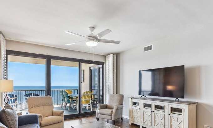 Orange Beach Condo | Gulf Front Condo | Outdoor Pool & Grill!