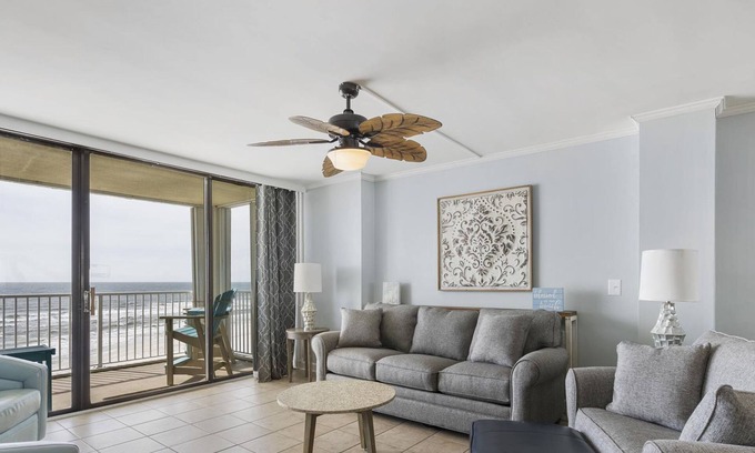 Gulf Shores Condo | Gulf Front Condo | Outdoor Pool & Grill!