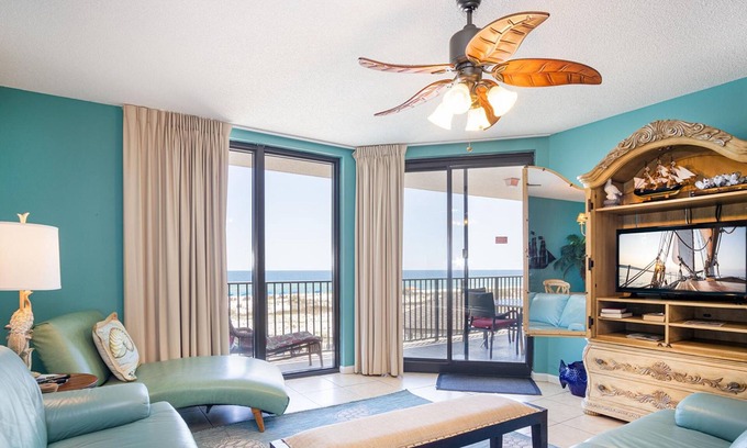 Orange Beach East Condo | Gulf Front Condo | Walk to Florabama!