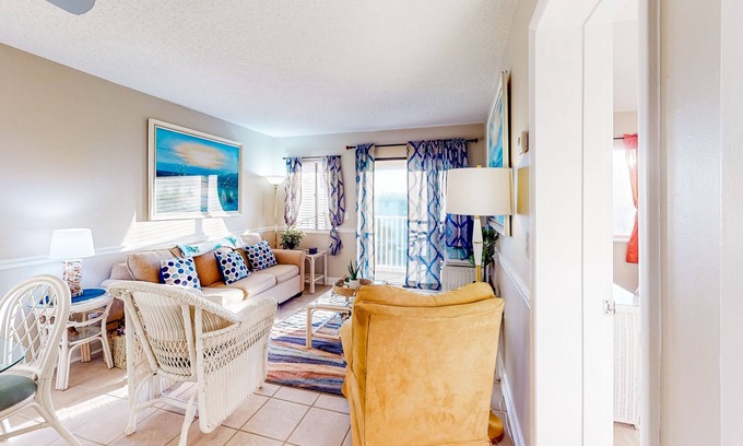 Fort Morgan Condo | Gulf-front condo with pools, hot tub, fitness room, dry sauna, & beach access